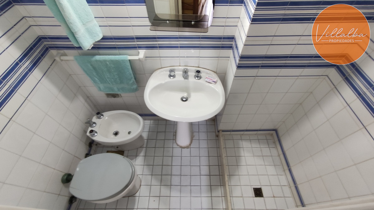 Apartamento ID.925 - BAJÓ DE PRECIO! 3 dormitorios y serv. cerca del mar