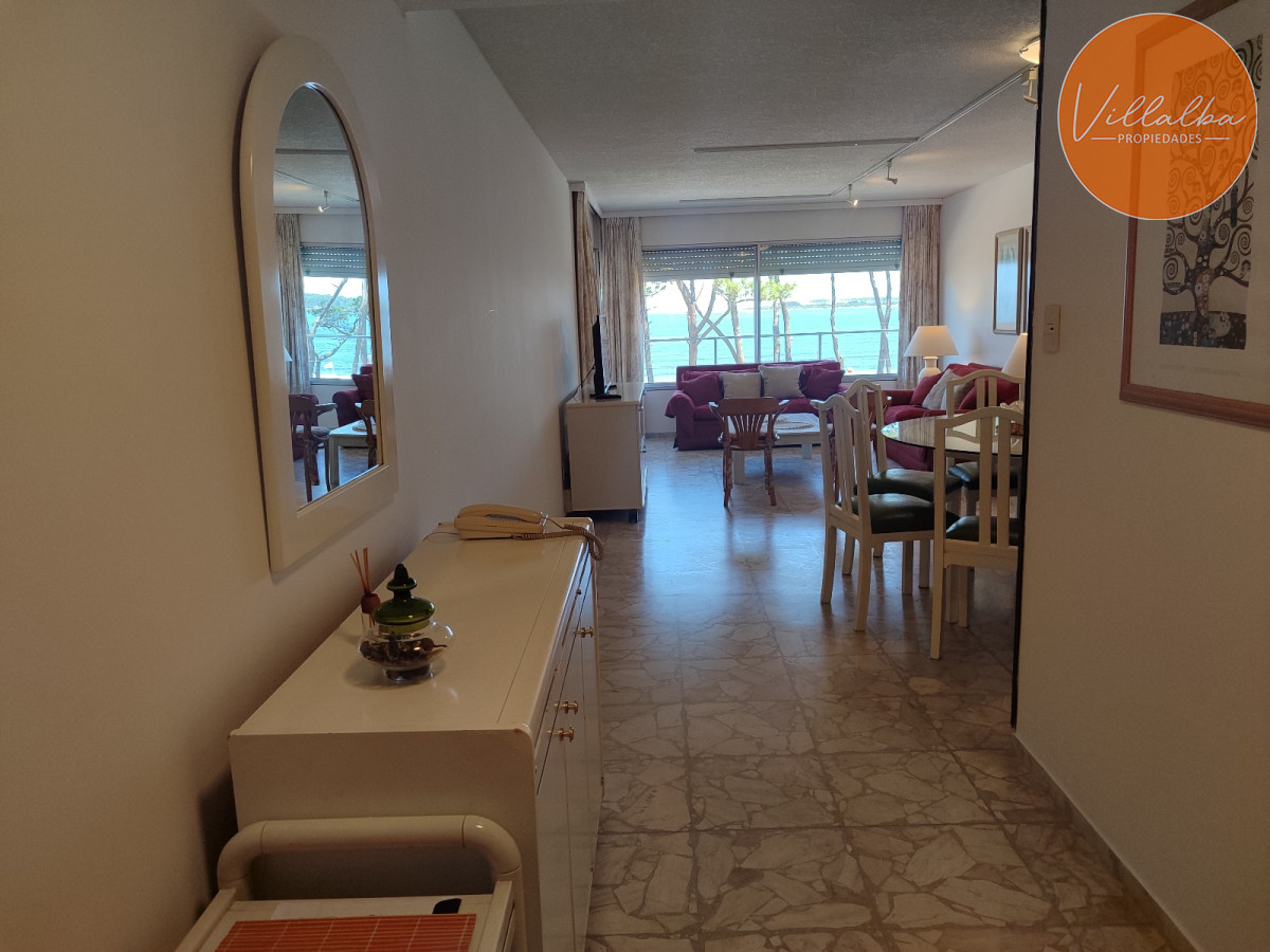Apartamento ID.2878 - Playa Mansa. Frente al mar. 