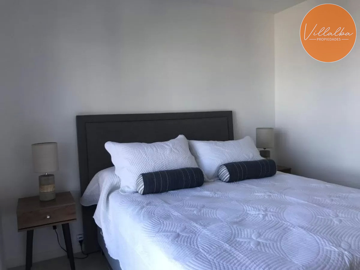 Apartamento ID.1743 - Oportunidad en venta! Vista espectacular al mar!