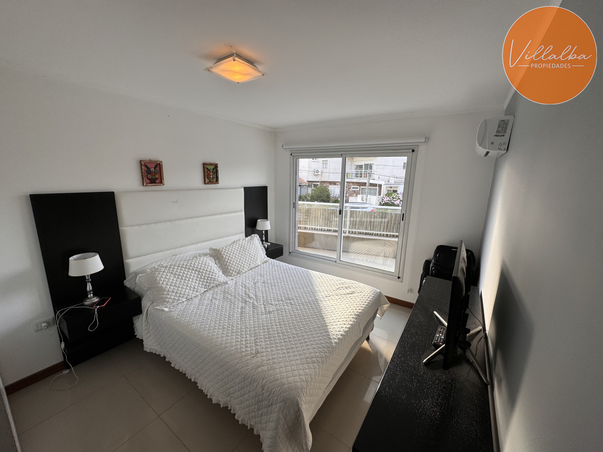 Apartamento ID.3347 - Alquiler anual, mansa - Punta del Este.