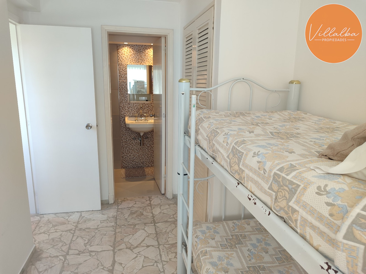 Apartamento ID.2878 - Playa Mansa. Frente al mar. 