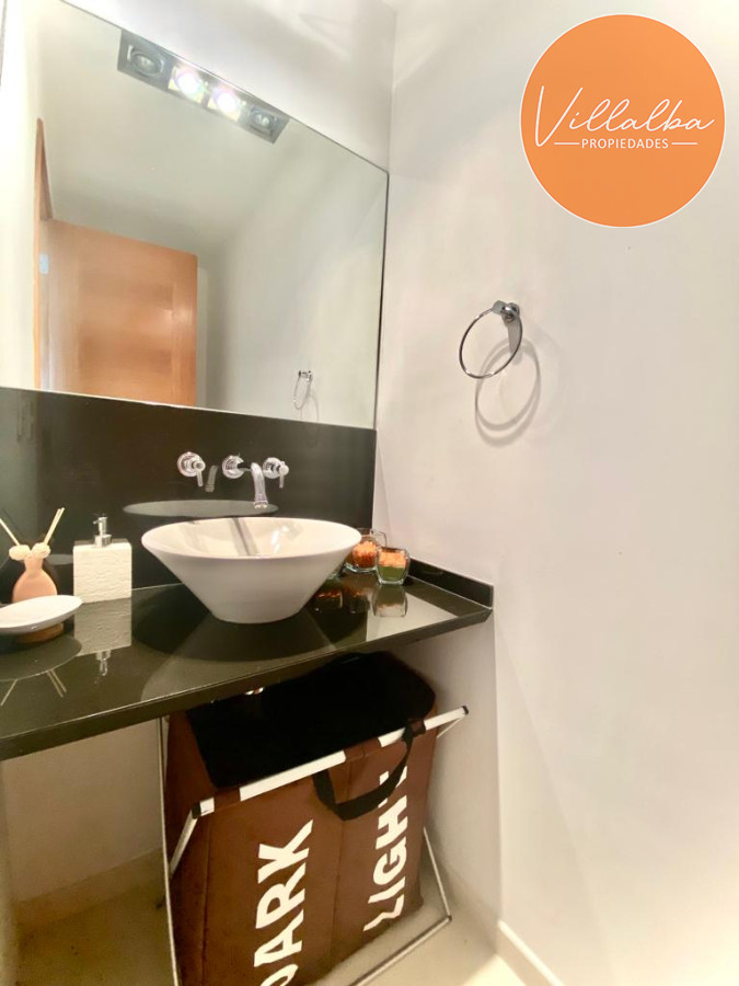 Apartamento ID.2741 - Oportunidad - 2 suites, vista espectacular a playa mansa 