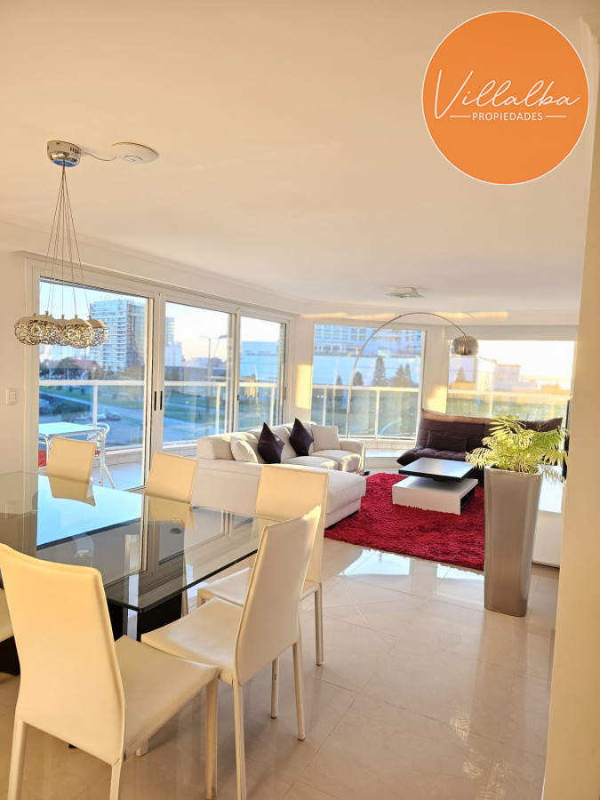 Apartamento ID.3072 - Espectacular Apartamento de 4 Dormitorios a metros de la rambla, playa mansa.