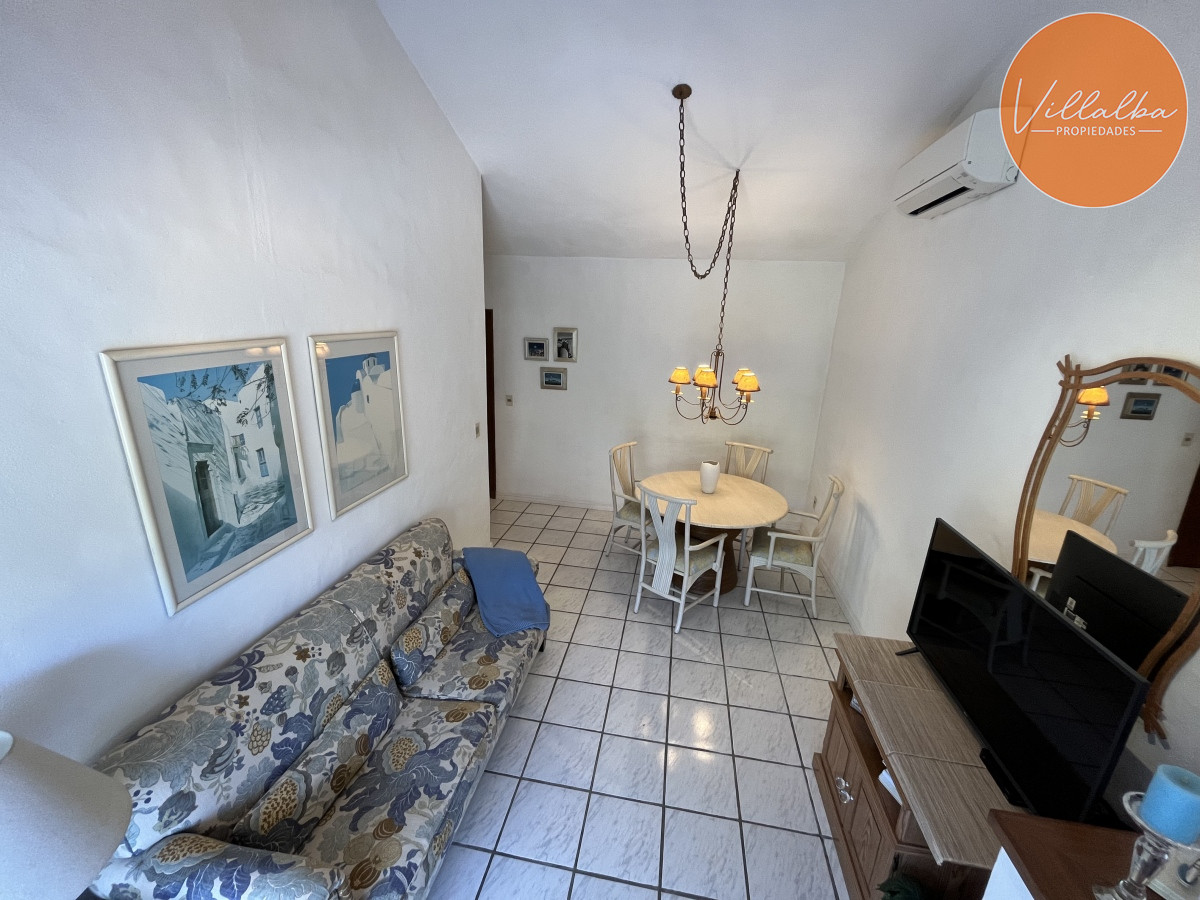 Apartamento ID.2452 - Apartamento en venta, Punta del este 200 mts del Mar