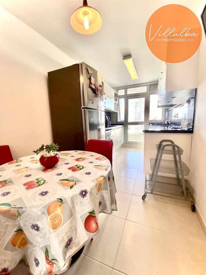 Apartamento ID.2741 - Oportunidad - 2 suites, vista espectacular a playa mansa 