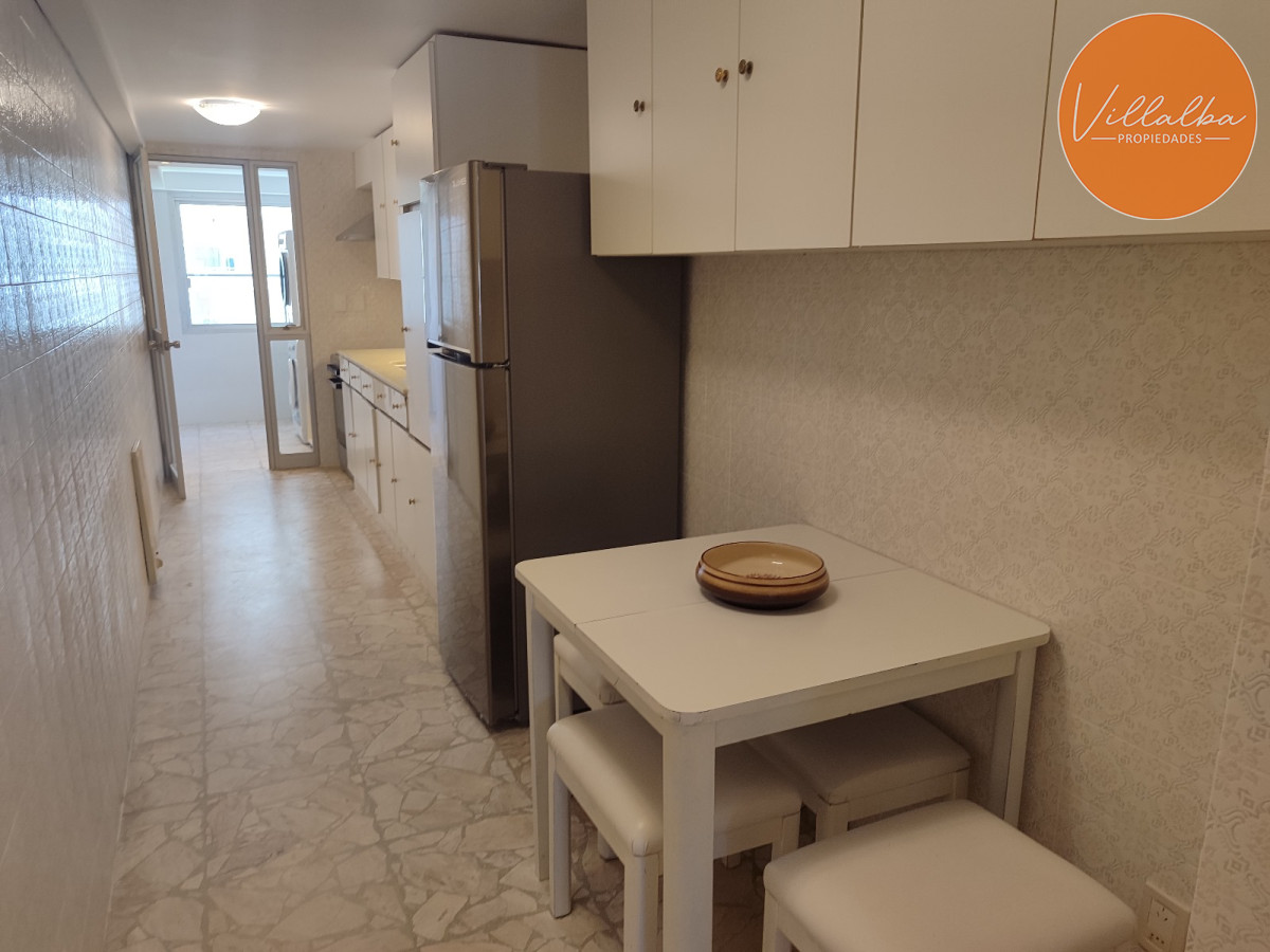 Apartamento ID.2878 - Playa Mansa. Frente al mar. 