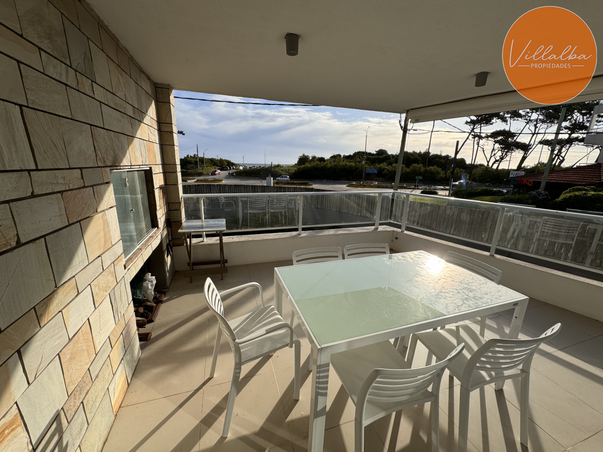 Apartamento ID.3347 - Alquiler anual, mansa - Punta del Este.