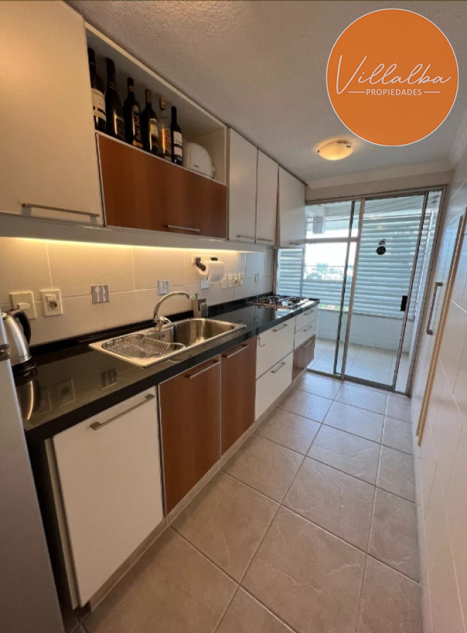 Apartamento ID.3192 - Excelente apartamento de 3 Dormitorios frente al mar, Playa Mansa 