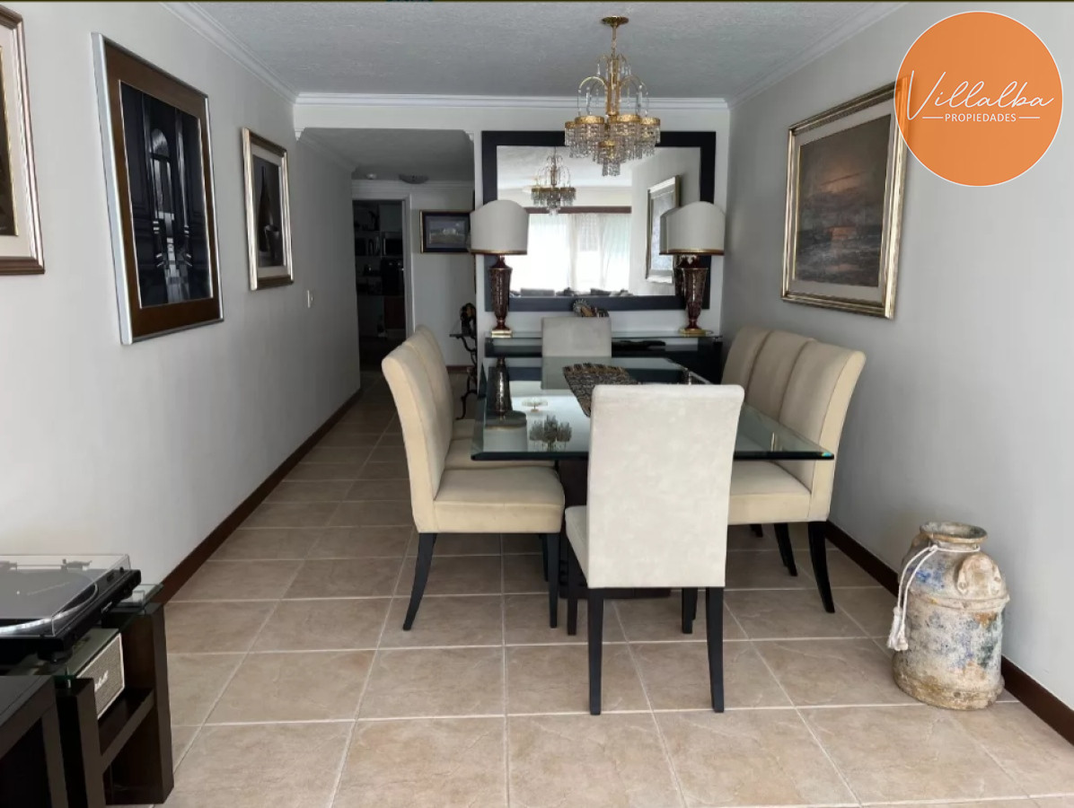Apartamento ID.3192 - Excelente apartamento de 3 Dormitorios frente al mar, Playa Mansa 