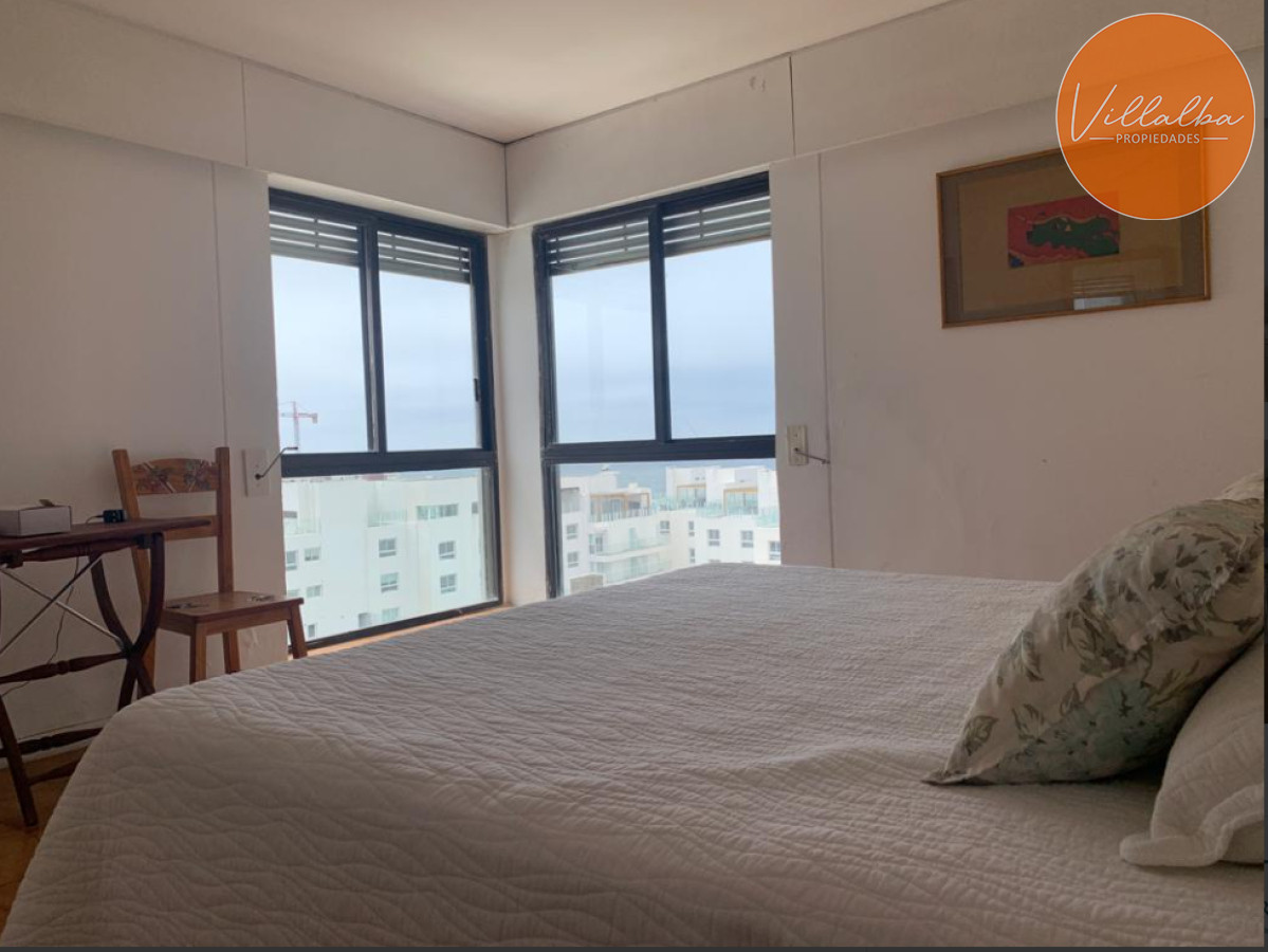 Apartamento ID.3618 - 3 suites + dependencia, 2 garajes. Vista espectacular