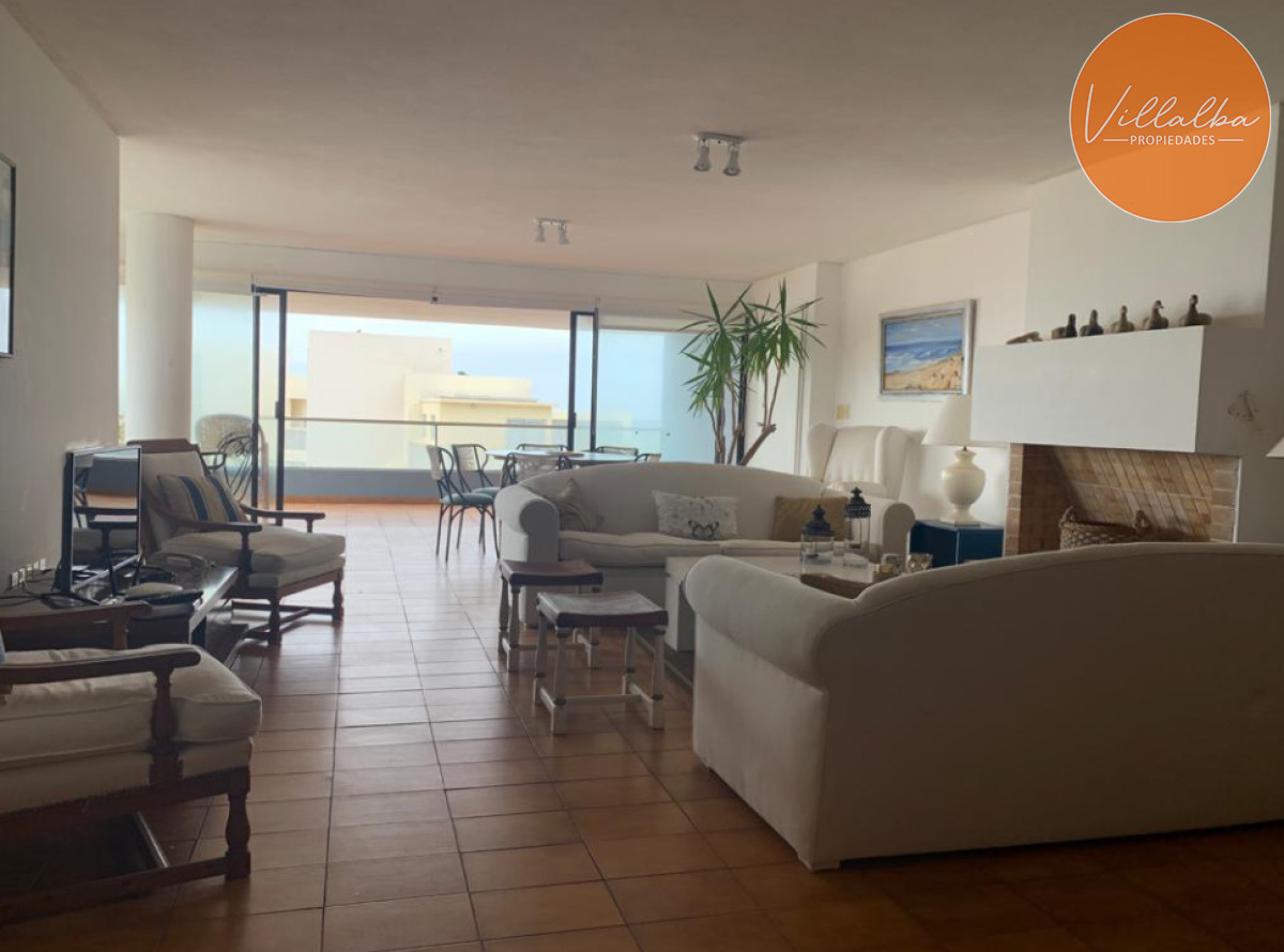 Apartamento ID.3618 - 3 suites + dependencia, 2 garajes. Vista espectacular
