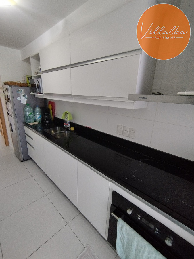 Apartamento ID.2211 - Apartamento en venta, Roosevelt. 2 dormitorios, 2 baños.