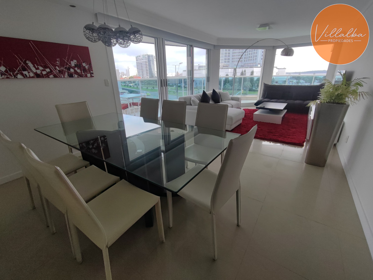Apartamento ID.3072 - Espectacular Apartamento de 4 Dormitorios a metros de la rambla, playa mansa.