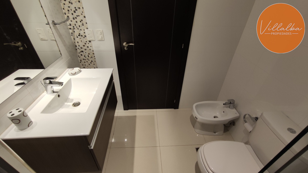 Apartamento ID.836 - Alquiler temporada! Edificio con servicios!