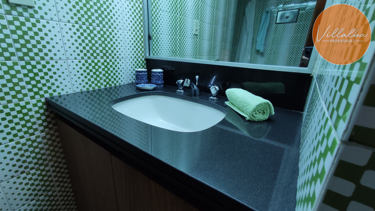 Apartamento ID.925 - BAJÓ DE PRECIO! 3 dormitorios y serv. cerca del mar