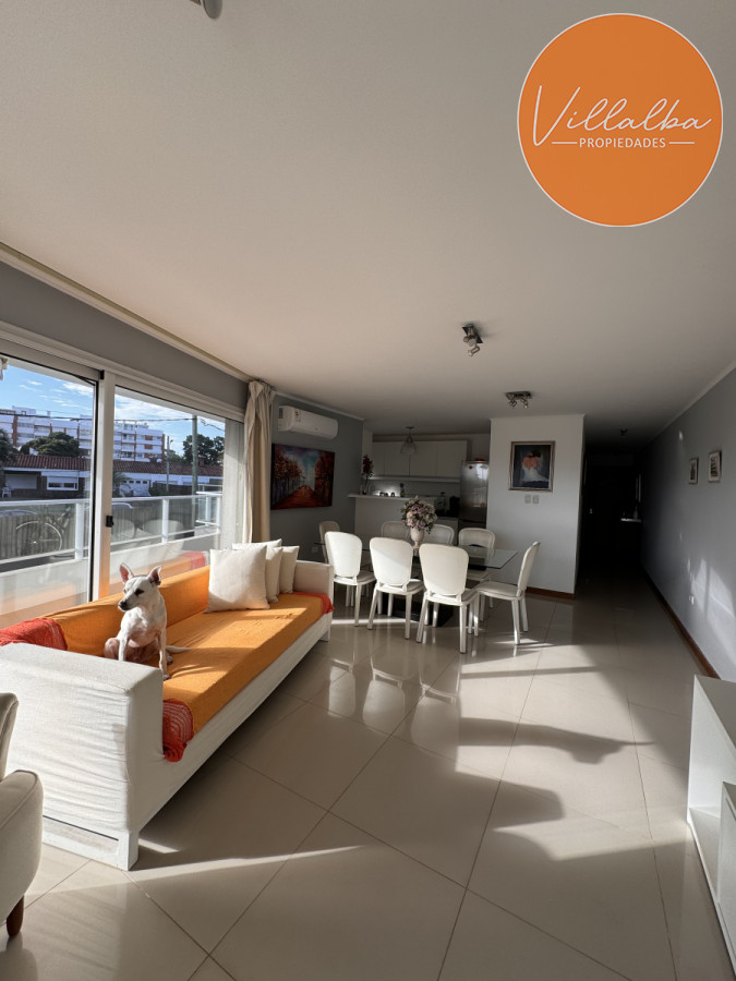 Apartamento ID.3347 - Alquiler anual, mansa - Punta del Este.