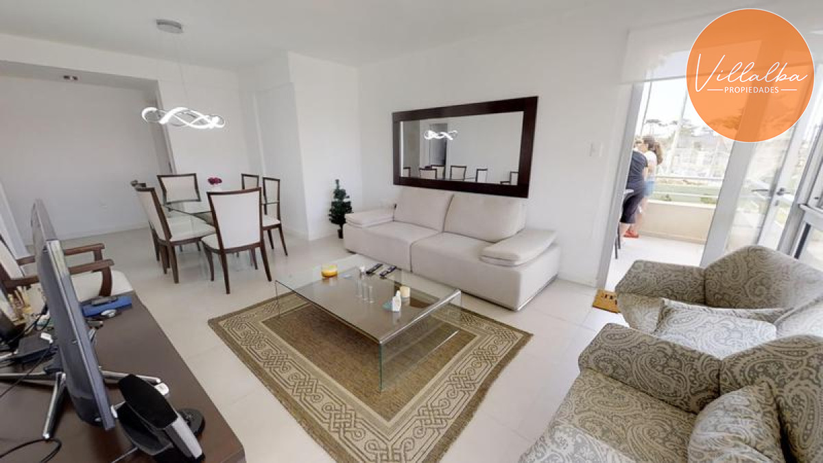 Apartamento ID.41 - Oportunidad Playa Mansa 3 dormitorios.