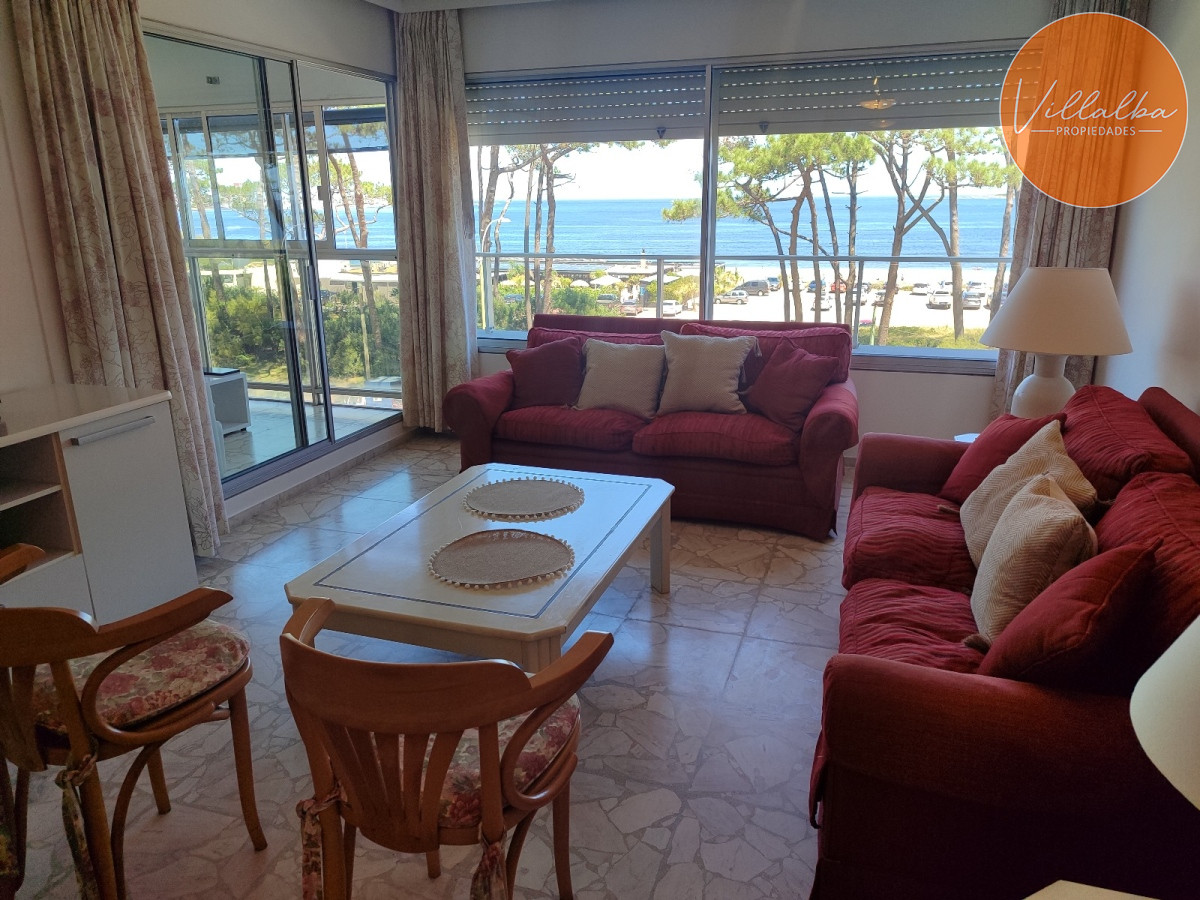 Apartamento ID.2878 - Playa Mansa. Frente al mar. 