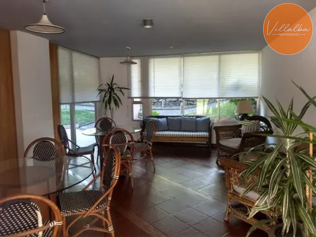 Apartamento ID.2452 - Apartamento en venta, Punta del este 200 mts del Mar