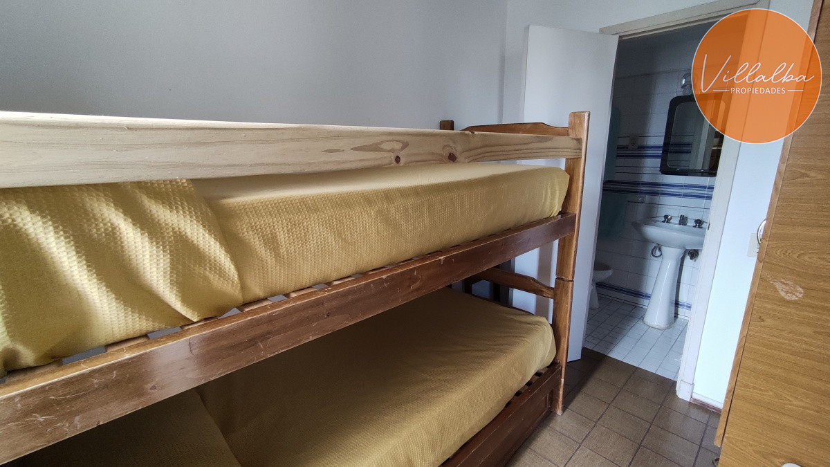 Apartamento ID.925 - BAJÓ DE PRECIO! 3 dormitorios y serv. cerca del mar