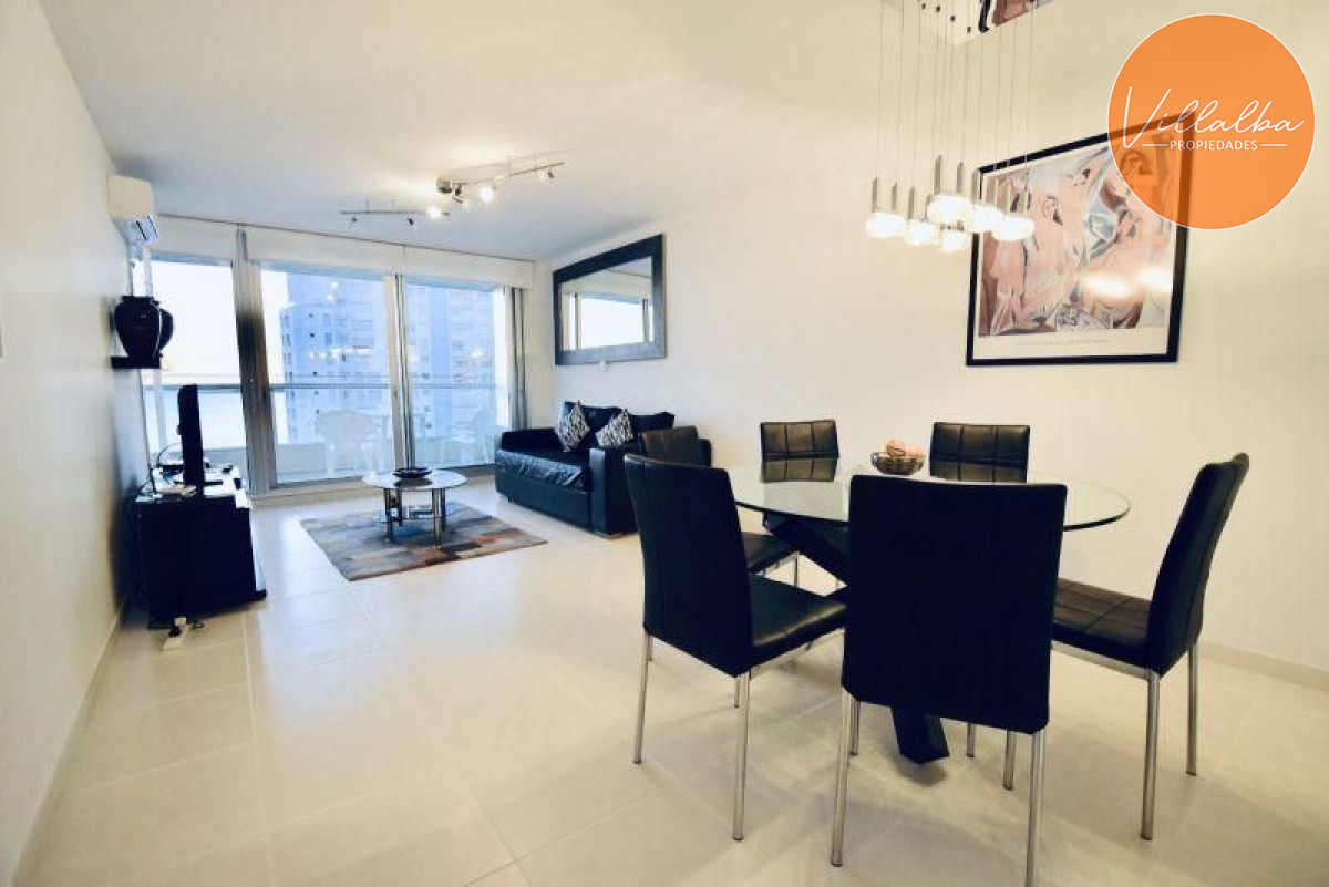 Apartamento ID.2740 - Oportunidad en venta - Seasons Tower, vista al mar. 