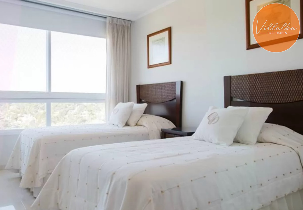 Apartamento ID.1647 - Le Jardin, 3 suites. Amplia planta