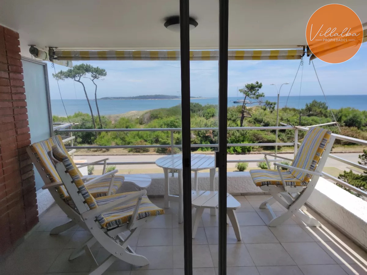 Apartamento ID.3361 - Playa Mansa. Frente al mar. 