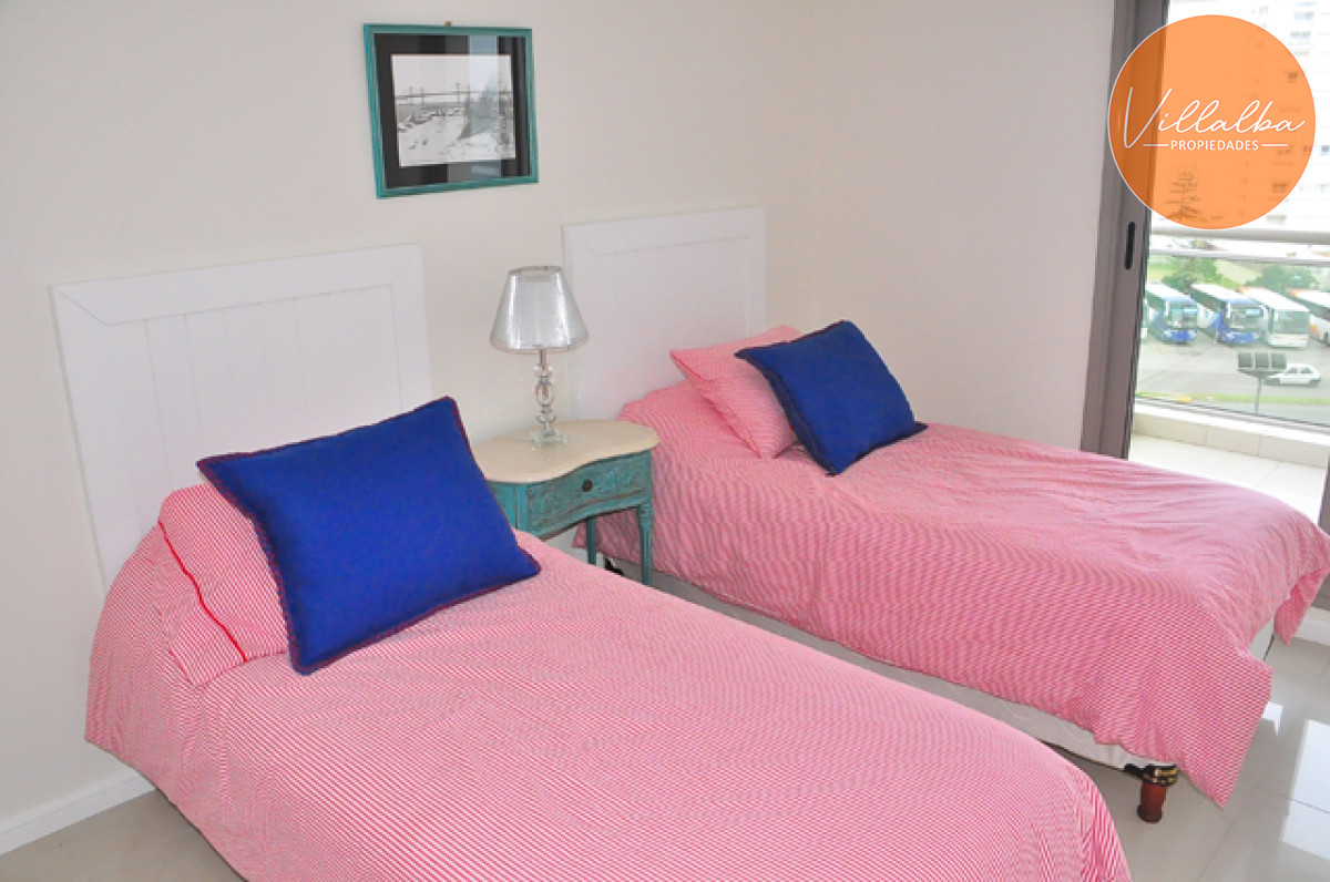 Apartamento ID.145 - IMPERIALE II  departamento de categoría frente al Mar