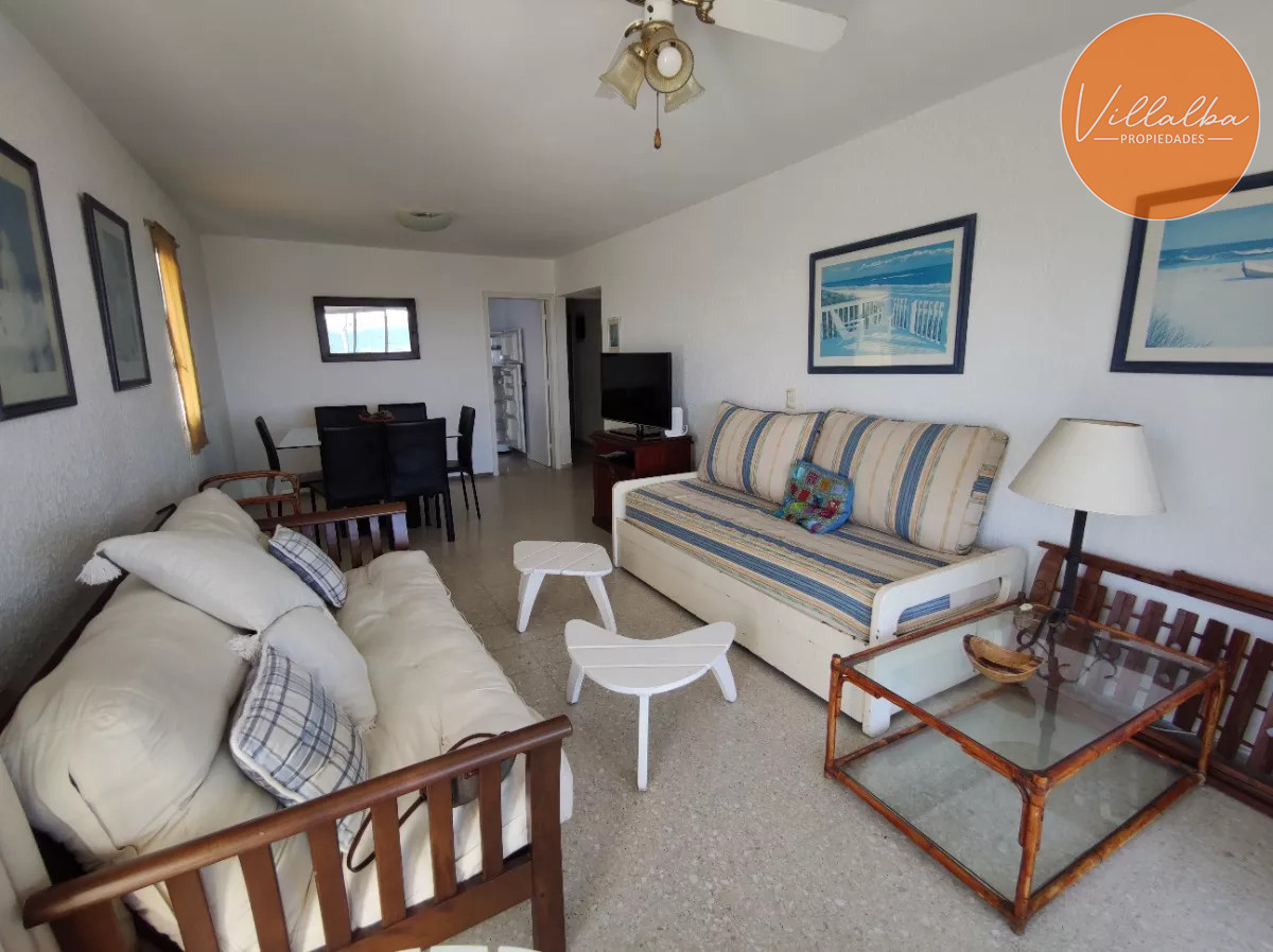 Apartamento ID.3361 - Playa Mansa. Frente al mar. 