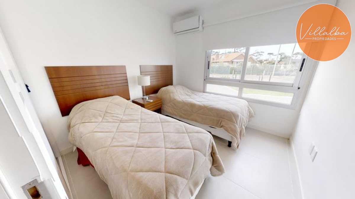 Apartamento ID.41 - Oportunidad Playa Mansa 3 dormitorios.
