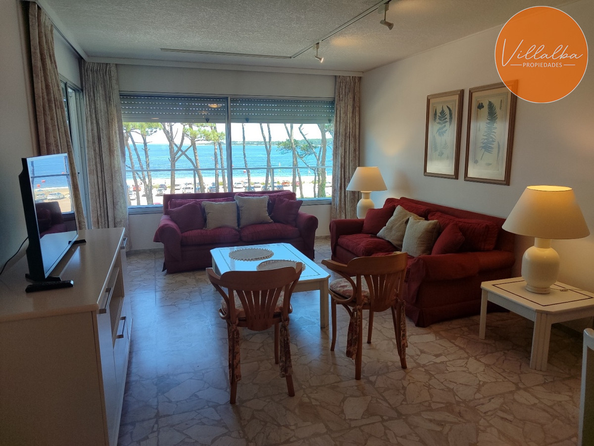Apartamento ID.2878 - Playa Mansa. Frente al mar. 