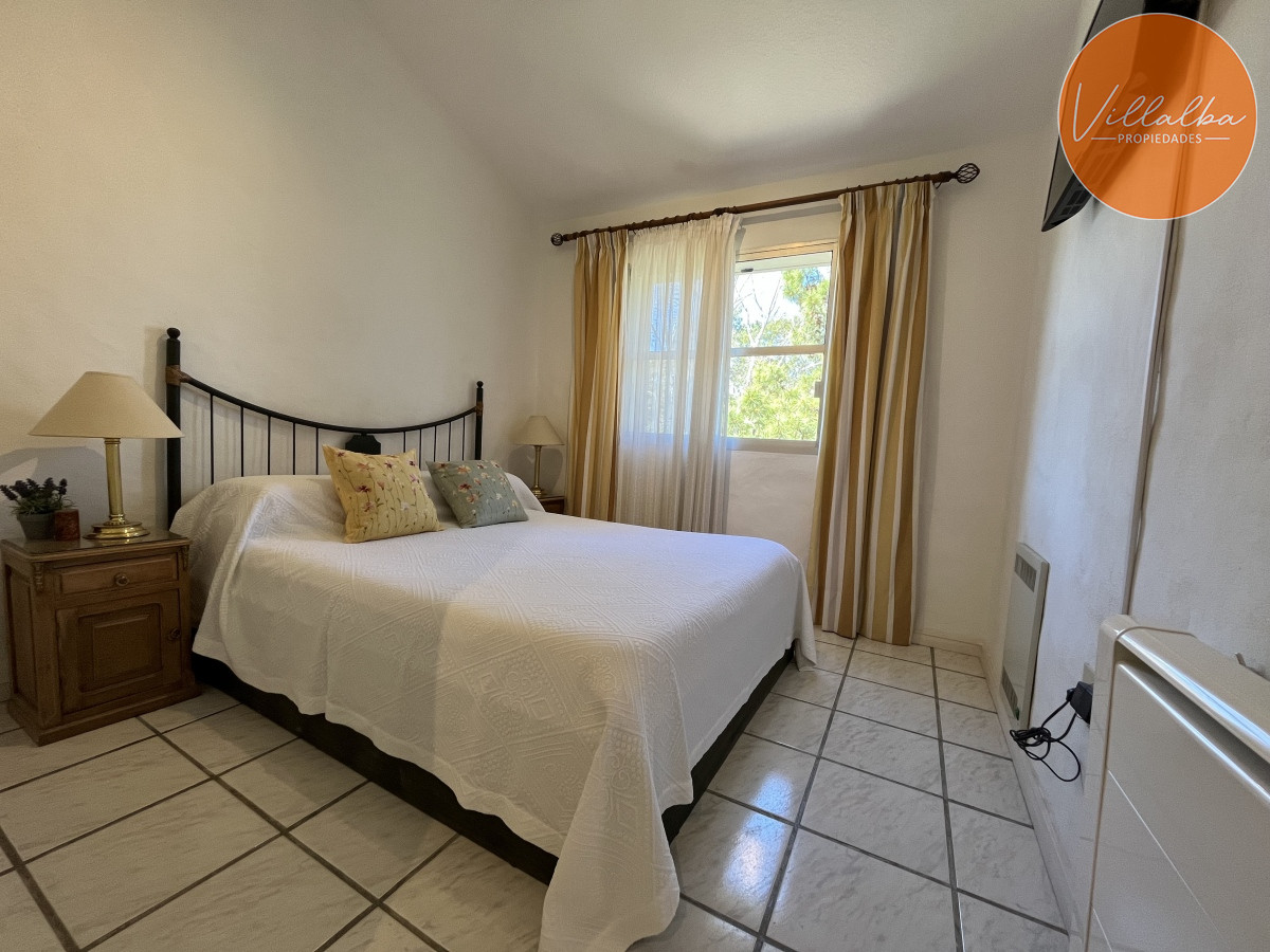 Apartamento ID.2452 - Apartamento en venta, Punta del este 200 mts del Mar