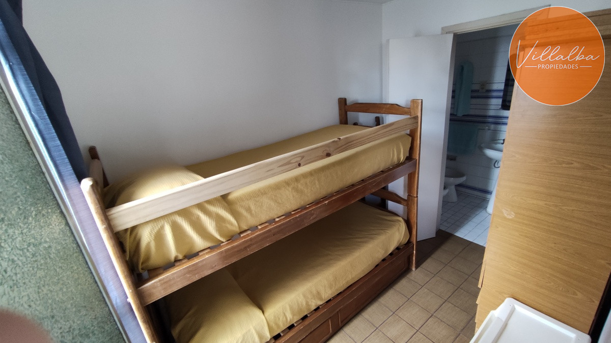 Apartamento ID.925 - BAJÓ DE PRECIO! 3 dormitorios y serv. cerca del mar