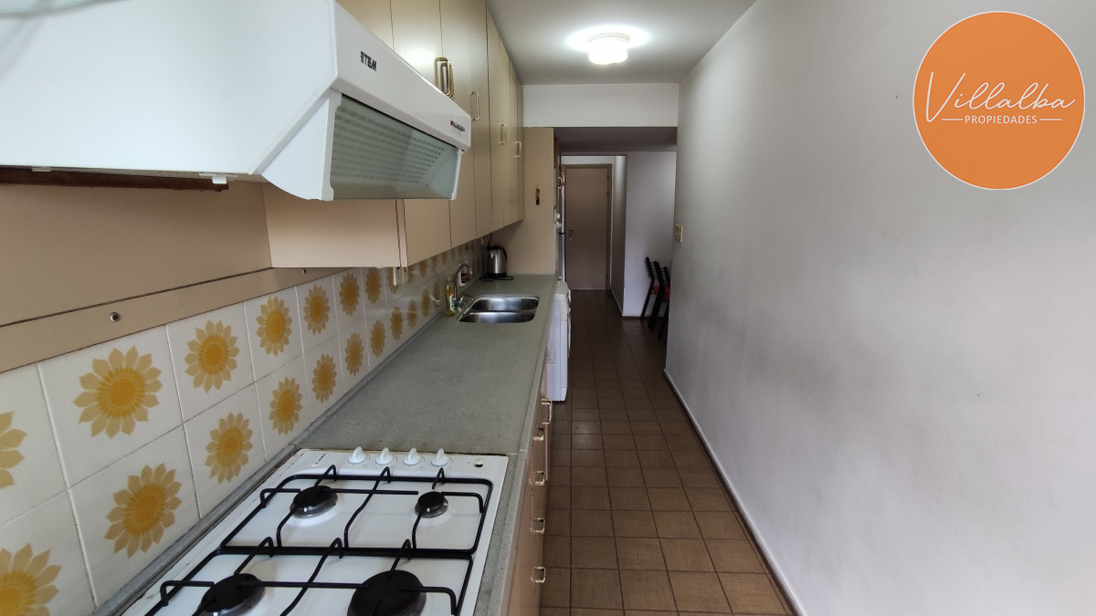 Apartamento ID.925 - BAJÓ DE PRECIO! 3 dormitorios y serv. cerca del mar