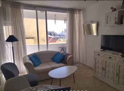 Apartamento en  Peninsula , 2 dormitorios 2 baños 