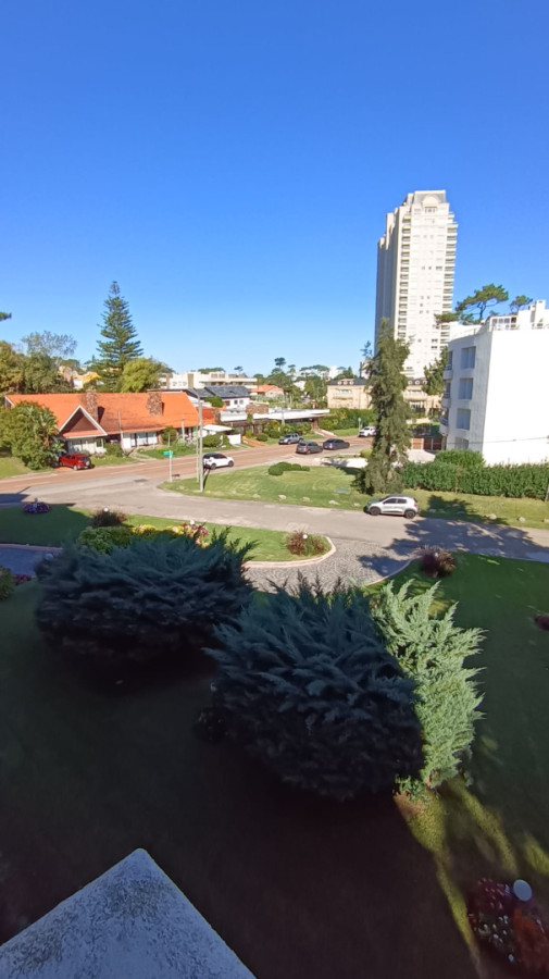 Apartamento 3 dormitorios mansa Punta del Este