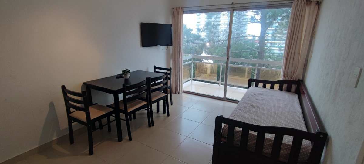 Apartamento de 1 dormitorio Reciclado en Punta del Este