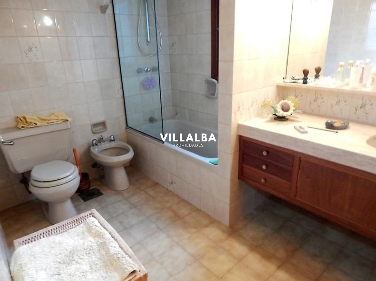 Casa ID.30 - Playa Mansa, zona de Pinares Muy cerca del Mar