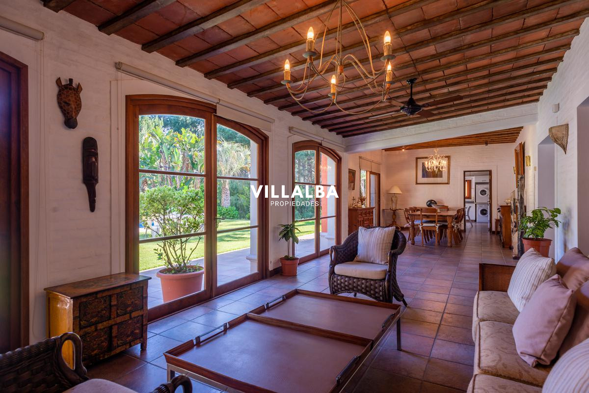 Casa ID.639 - Importante casa en venta