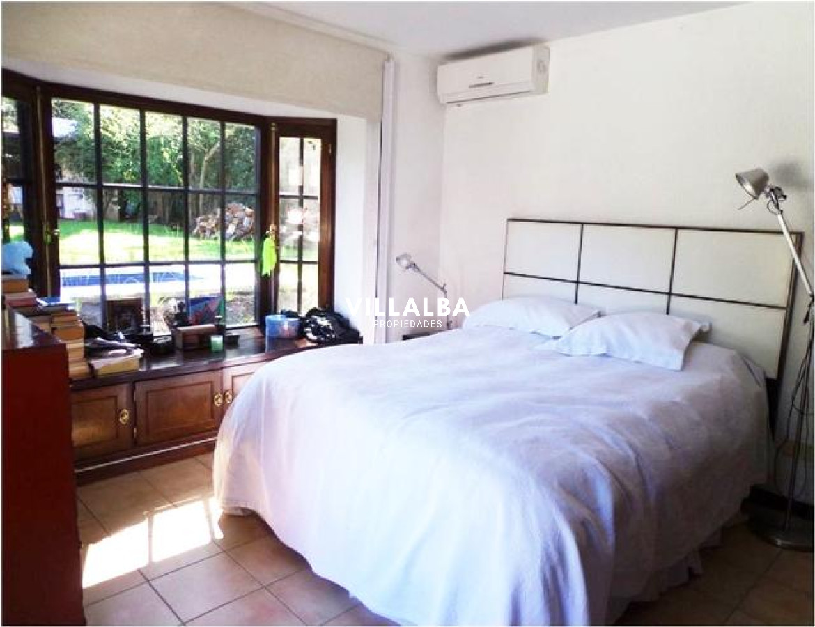 Apartamento ID.1880 - Importante Casa en Venta Punta del Este- Lugano