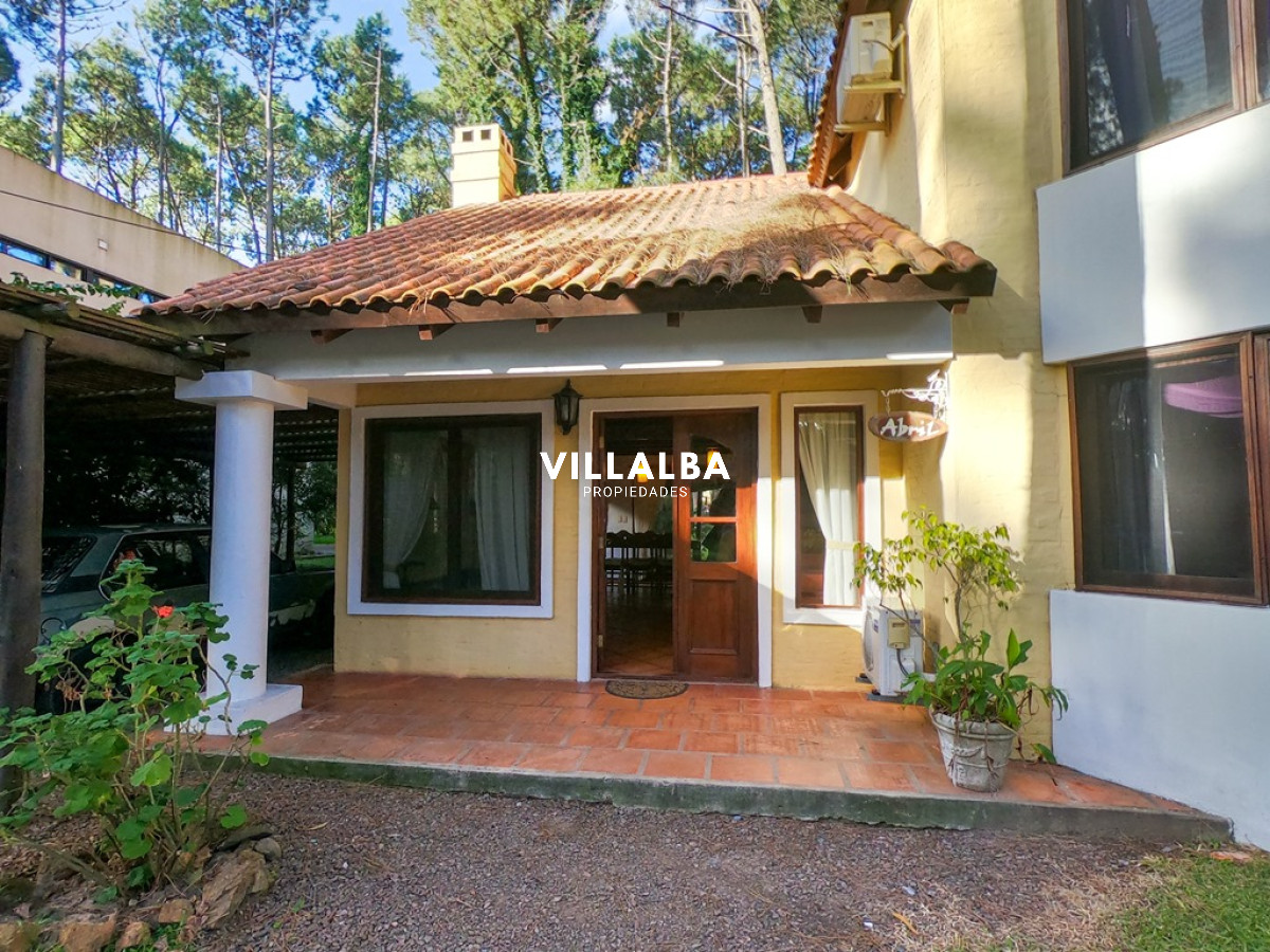 Casa ID.2870 - Casa en Venta 