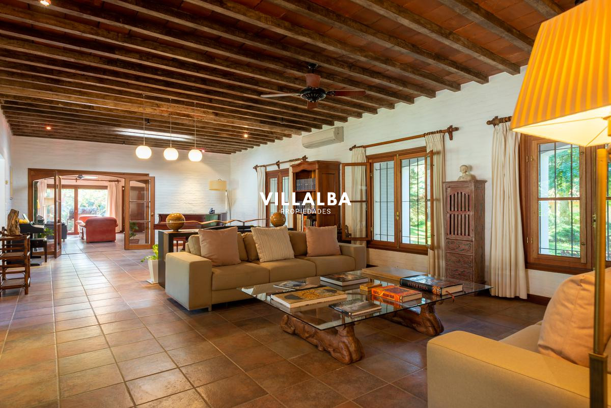 Casa ID.639 - Importante casa en venta