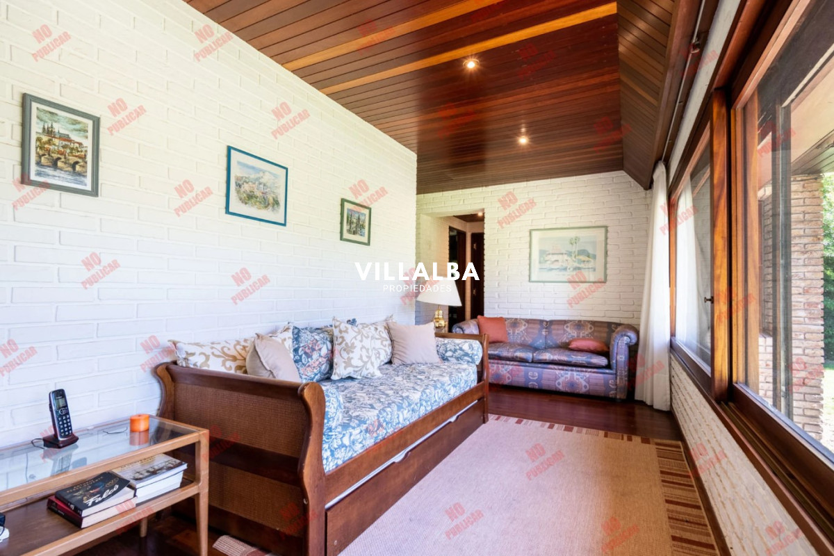 Apartamento ID.3604 - CASA EN PLAYA MANSA - 5 suites. 