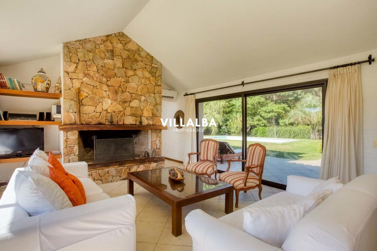 Casa ID.4753 - Hermosa casa en el corazon de Rincon del Indio