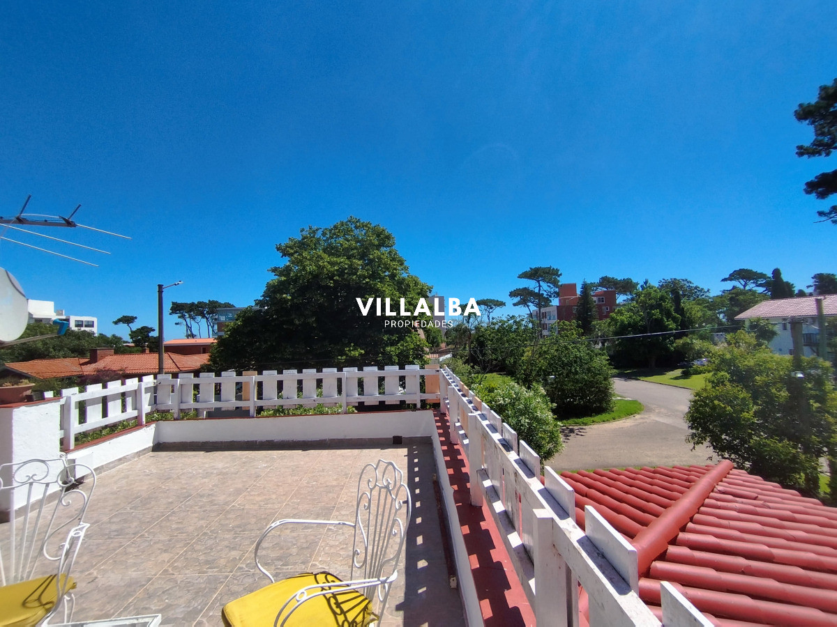 Apartamento ID.4086 - Alquiler y venta de casa en Punta del Este