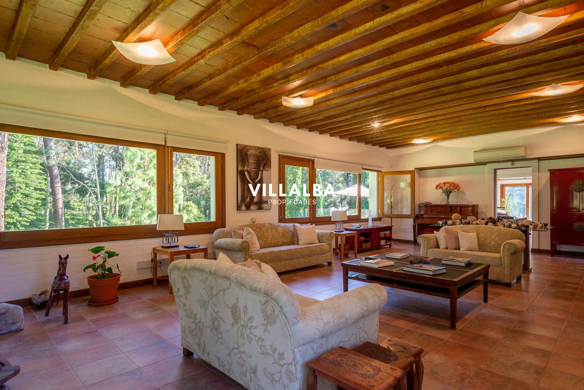 Casa ID.639 - Importante casa en venta