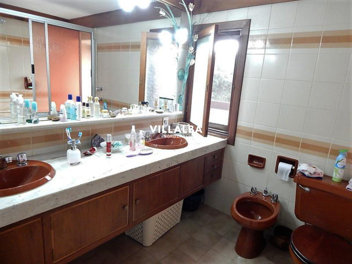 Casa ID.30 - Playa Mansa, zona de Pinares Muy cerca del Mar