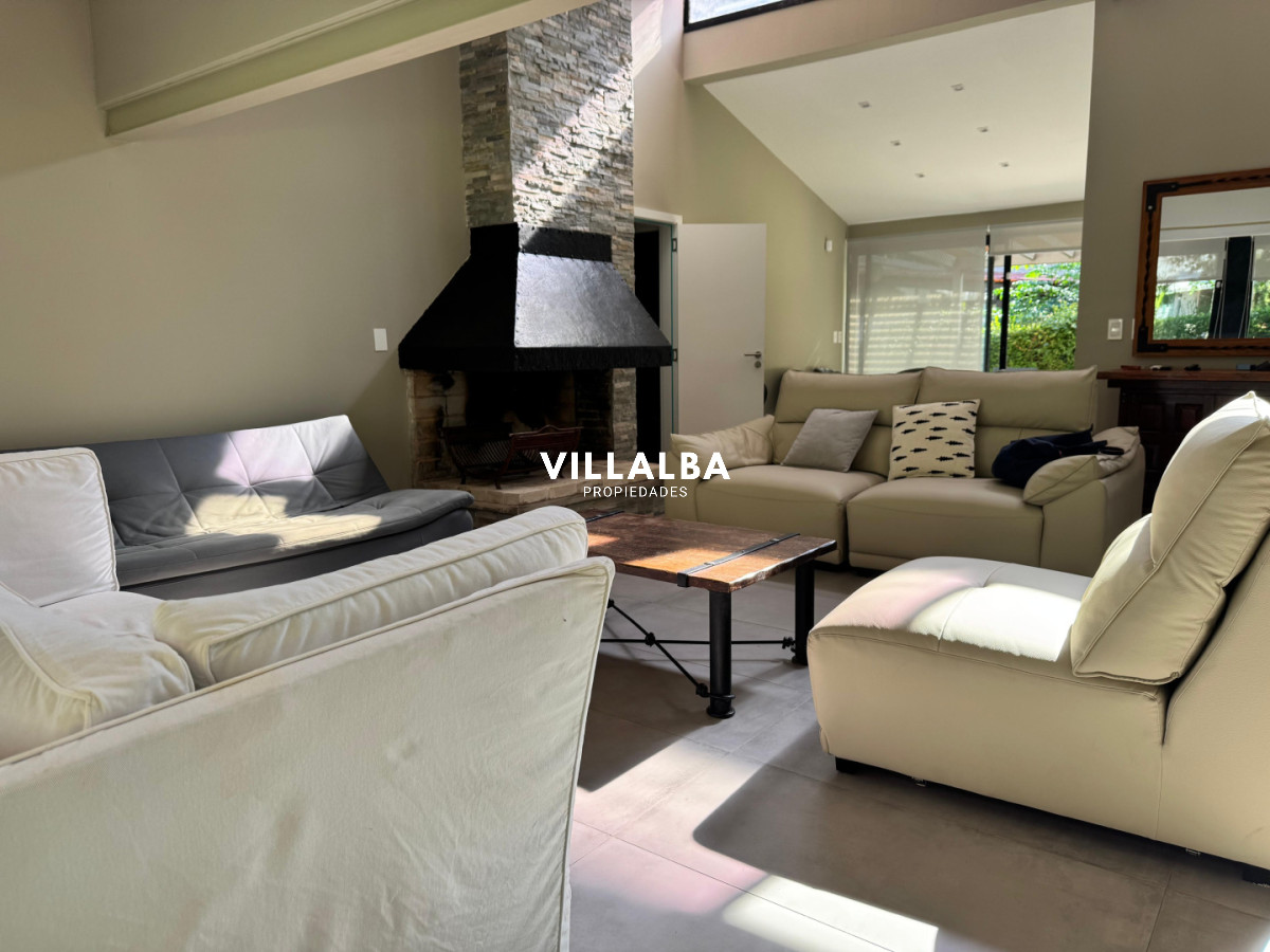 Casa ID.4019 - Casa zona residencial Punta del Este 