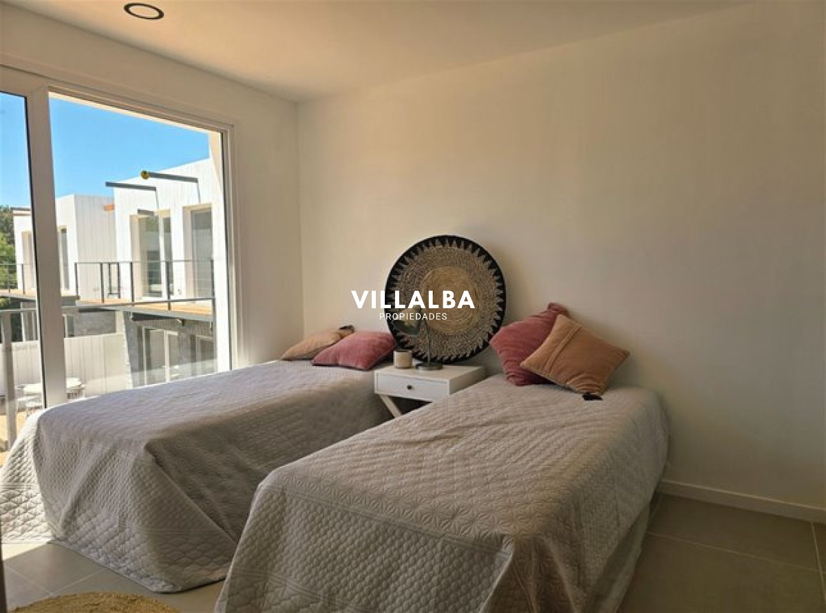 Casa ID.3497 - 3 DORM A ESTRENAR La Barra- 