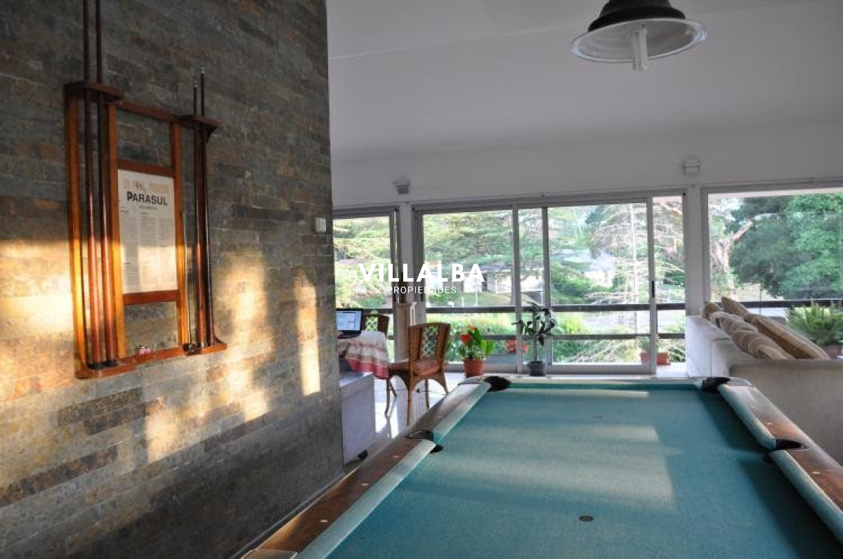 Apartamento ID.3670 - Venta casa de 6 dormitorios en  Punta del Este